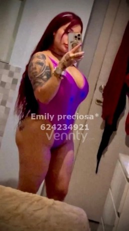 emily-jovencita-colombiana-big-0