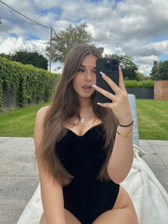 je-recois-dans-mon-appartement-et-je-me-deplace-aussi-big-2