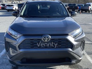 Toyota RAV4 LE FWD 2019