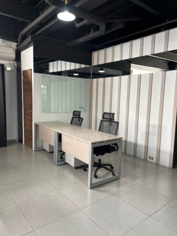 alquilo-oficina-en-edificio-colabora-big-0