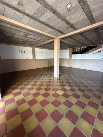 edificio-de-tres-niveles-en-venta-en-san-miguel-big-2