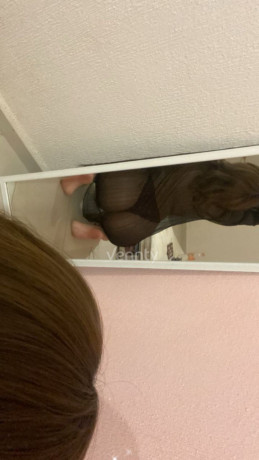 culo-enorme-putita-caliente-con-lugar-incluido-big-2