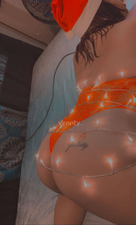 navidad-en-mi-rico-culo-grande-y-enorme-putita-caliente-big-4