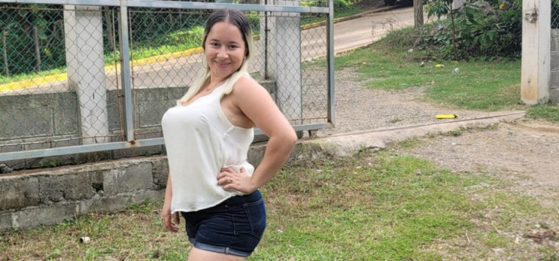 chica-chaparrita-y-gordita-busca-chicos-solventes-economicamente-big-0